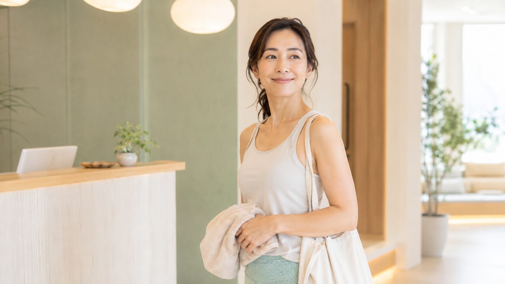 体験後スタジオを出る準備をした女性